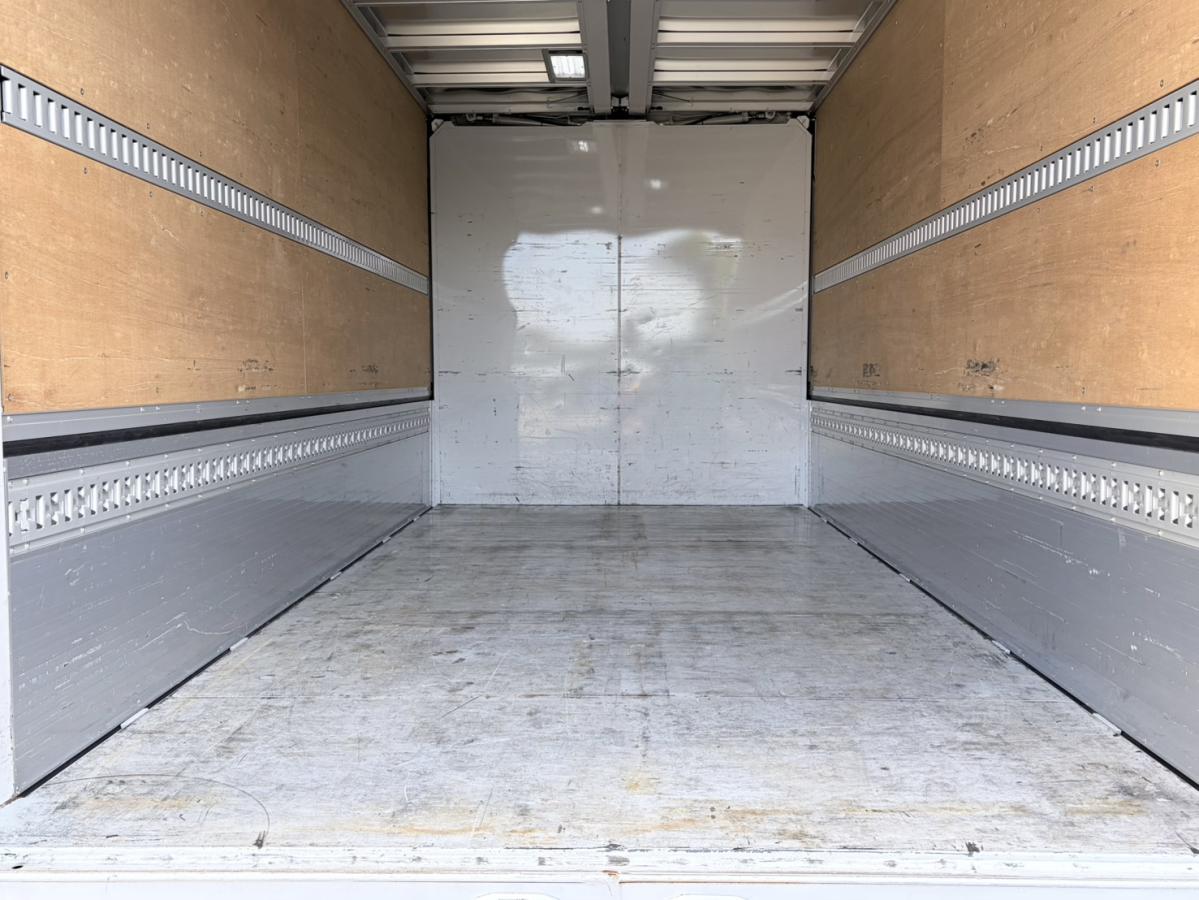 令和3年式2PG-XZU712Mワイドロング積載3.35tアルミウイング|中古トラックの販売・買取・査定のアイナビ