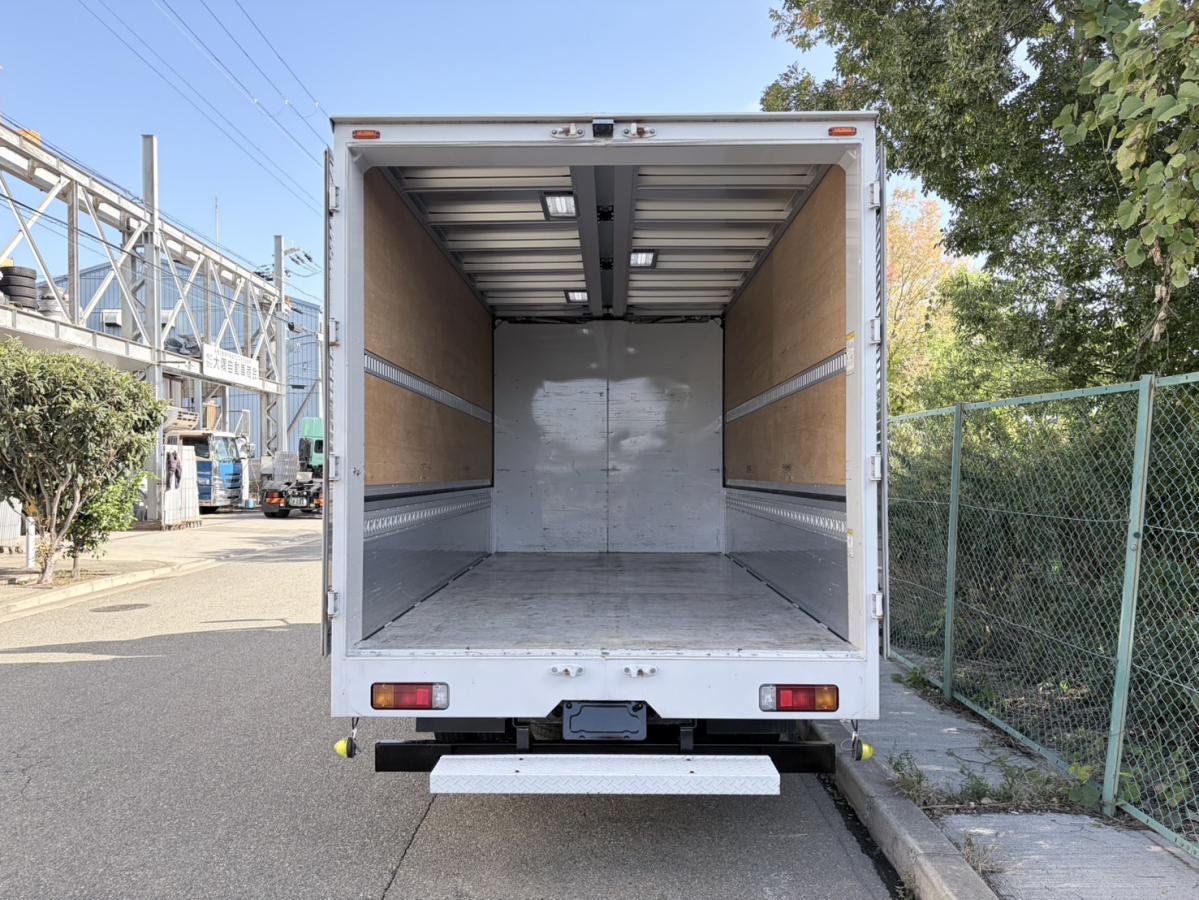 令和3年式2PG-XZU712Mワイドロング積載3.35tアルミウイング|中古トラックの販売・買取・査定のアイナビ