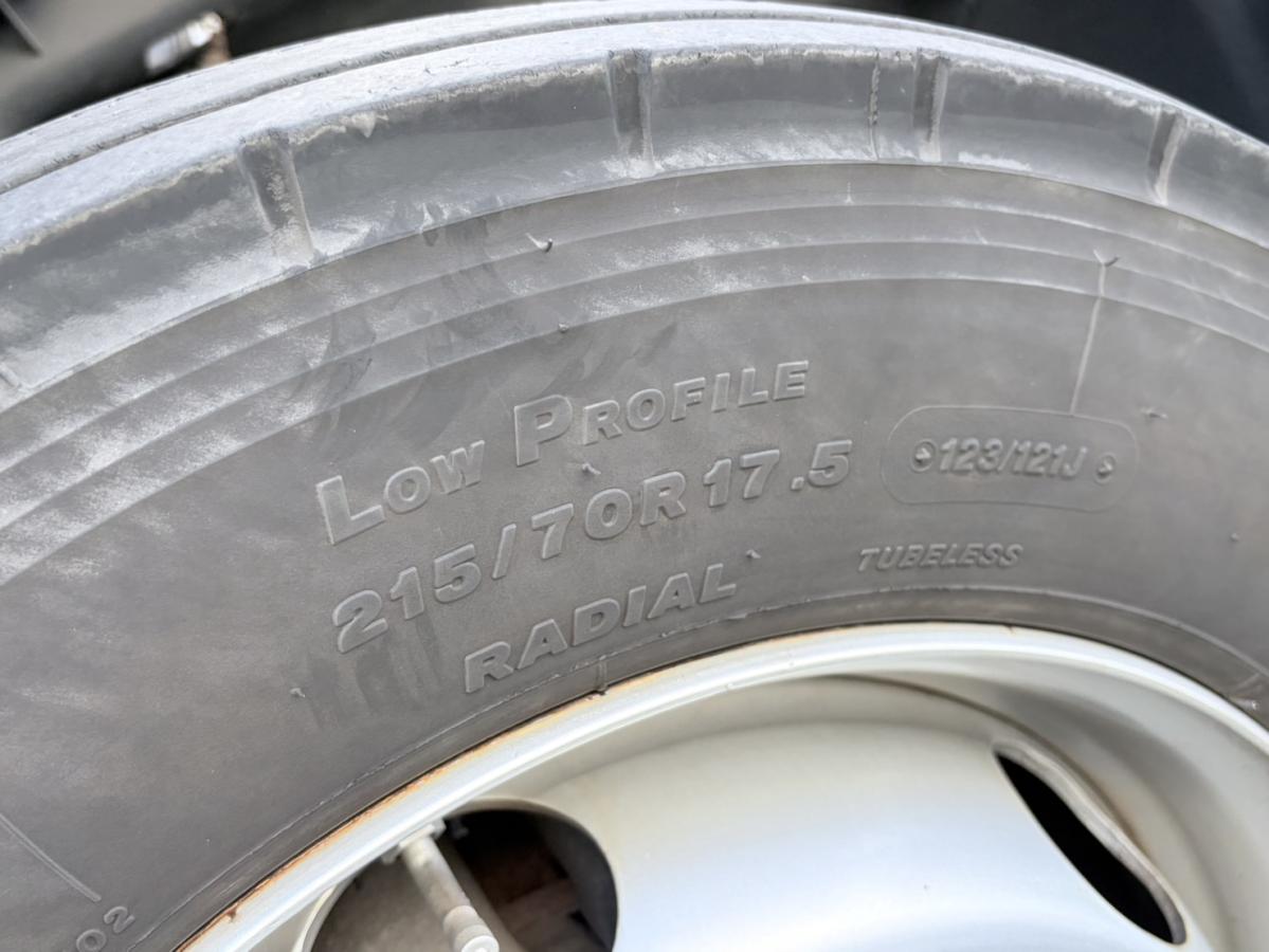 令和3年式2PG-XZU712Mワイドロング積載3.35tアルミウイング|中古トラックの販売・買取・査定のアイナビ