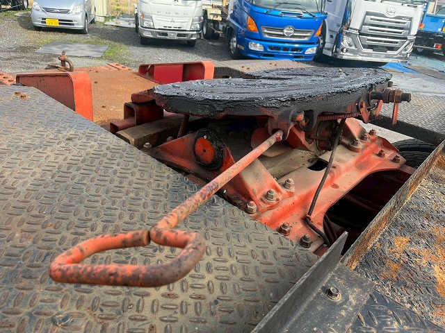 3軸2デフ★第五輪荷重:18トン★520馬力★ポールトレーラー兼用|中古トラックの販売・買取・査定のアイナビ