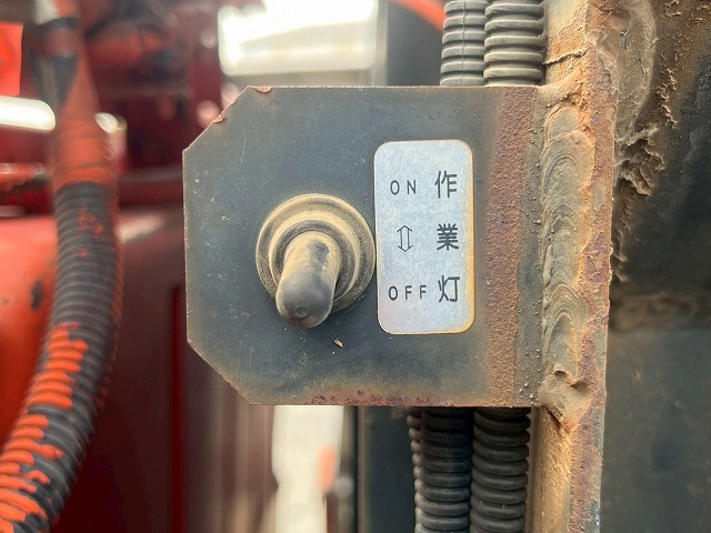 3軸2デフ★第五輪荷重:18トン★520馬力★ポールトレーラー兼用|中古トラックの販売・買取・査定のアイナビ