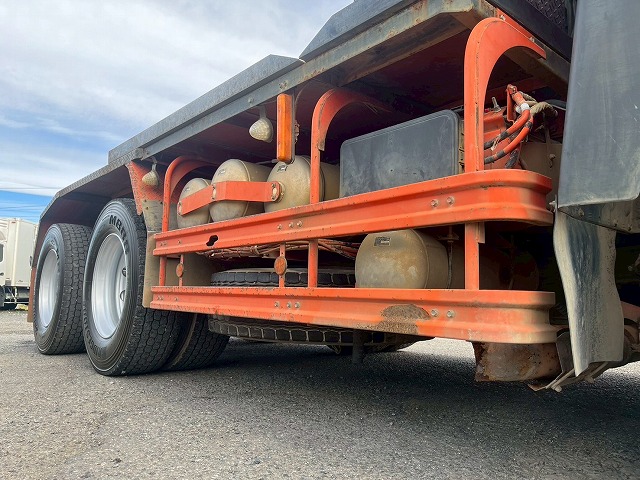 3軸2デフ★第五輪荷重:18トン★520馬力★ポールトレーラー兼用|中古トラックの販売・買取・査定のアイナビ