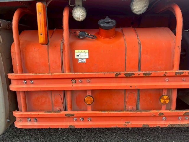 3軸2デフ★第五輪荷重:18トン★520馬力★ポールトレーラー兼用|中古トラックの販売・買取・査定のアイナビ