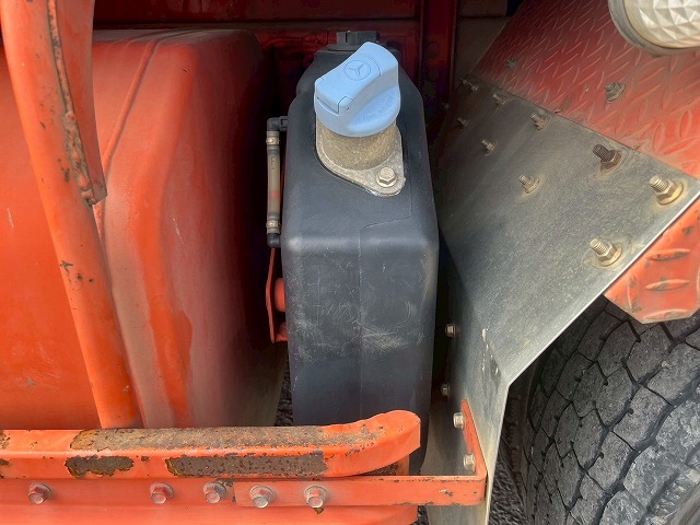 3軸2デフ★第五輪荷重:18トン★520馬力★ポールトレーラー兼用|中古トラックの販売・買取・査定のアイナビ