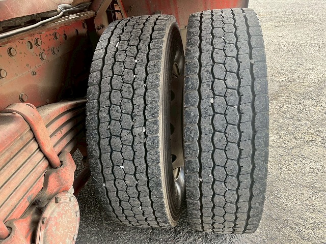 3軸2デフ★第五輪荷重:18トン★520馬力★ポールトレーラー兼用|中古トラックの販売・買取・査定のアイナビ