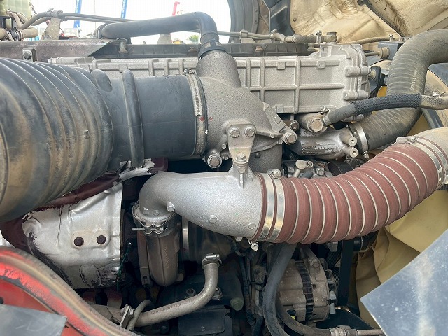 3軸2デフ★第五輪荷重:18トン★520馬力★ポールトレーラー兼用|中古トラックの販売・買取・査定のアイナビ