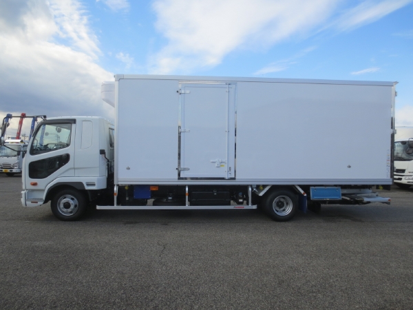 三菱ファイター冷蔵冷凍車ゲート付|中古トラックの販売・買取・査定のアイナビ