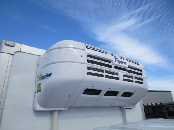 三菱ファイター冷蔵冷凍車ゲート付|中古トラックの販売・買取・査定のアイナビ