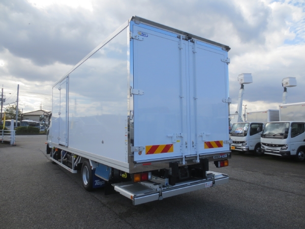 三菱ファイター冷蔵冷凍車ゲート付|中古トラックの販売・買取・査定のアイナビ