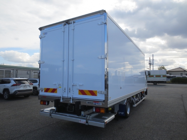 三菱ファイター冷蔵冷凍車ゲート付|中古トラックの販売・買取・査定のアイナビ