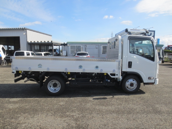 いすゞエルフ4WDアルミ平|中古トラックの販売・買取・査定のアイナビ