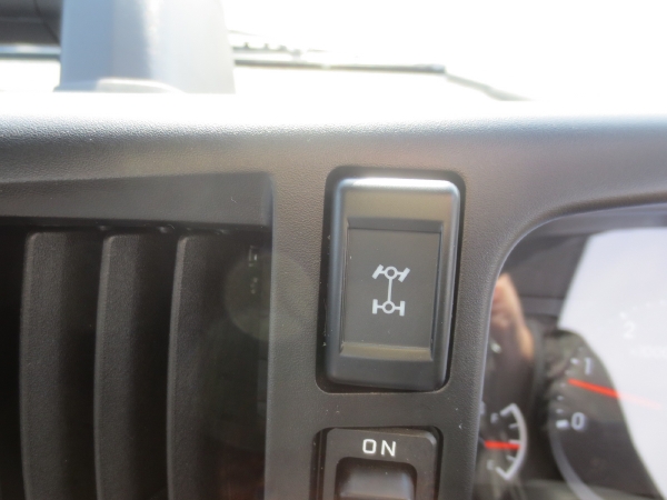 いすゞエルフ4WDアルミ平|中古トラックの販売・買取・査定のアイナビ