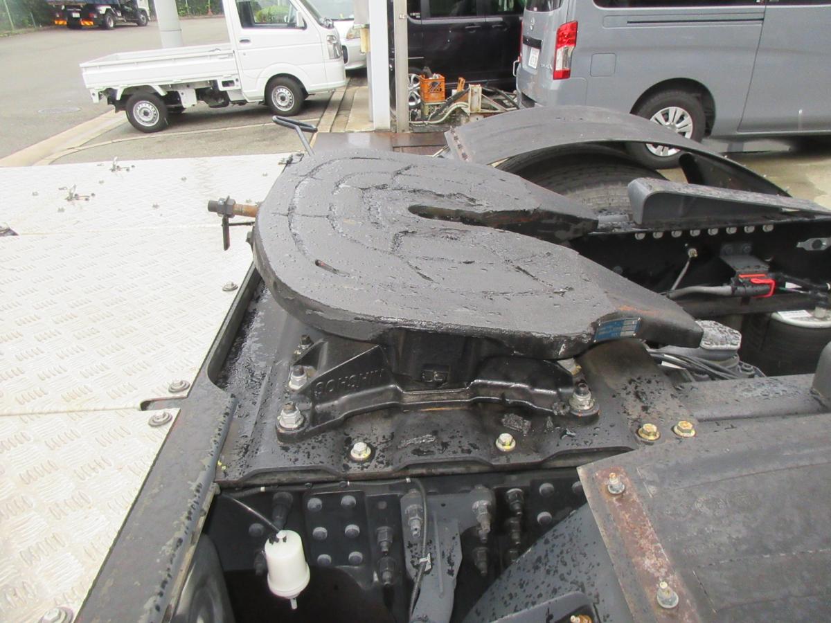 2RG低走行ハイルーフトラクタ|中古トラックの販売・買取・査定のアイナビ