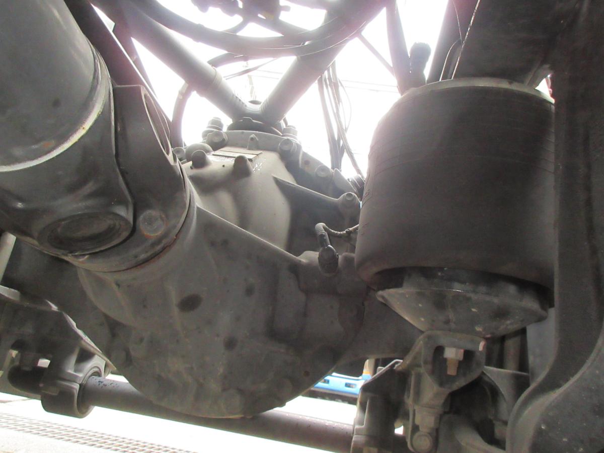 2RG低走行ハイルーフトラクタ|中古トラックの販売・買取・査定のアイナビ