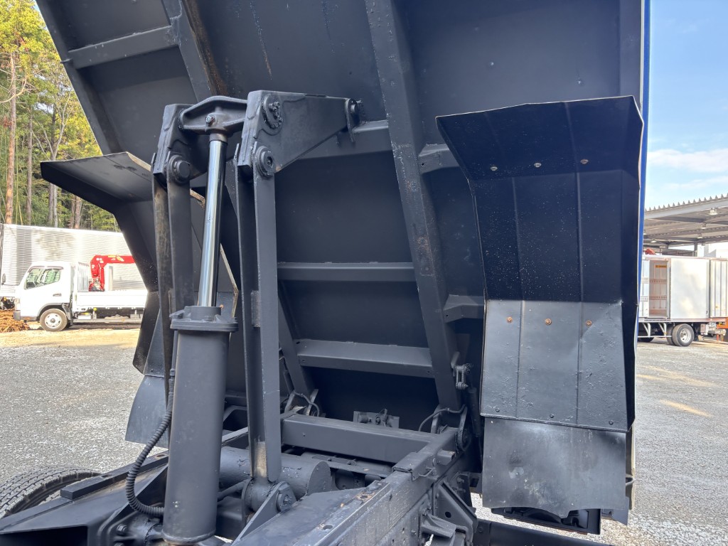 強化ダンプ 新明和 DR4-003SY|中古トラックの販売・買取・査定のアイナビ