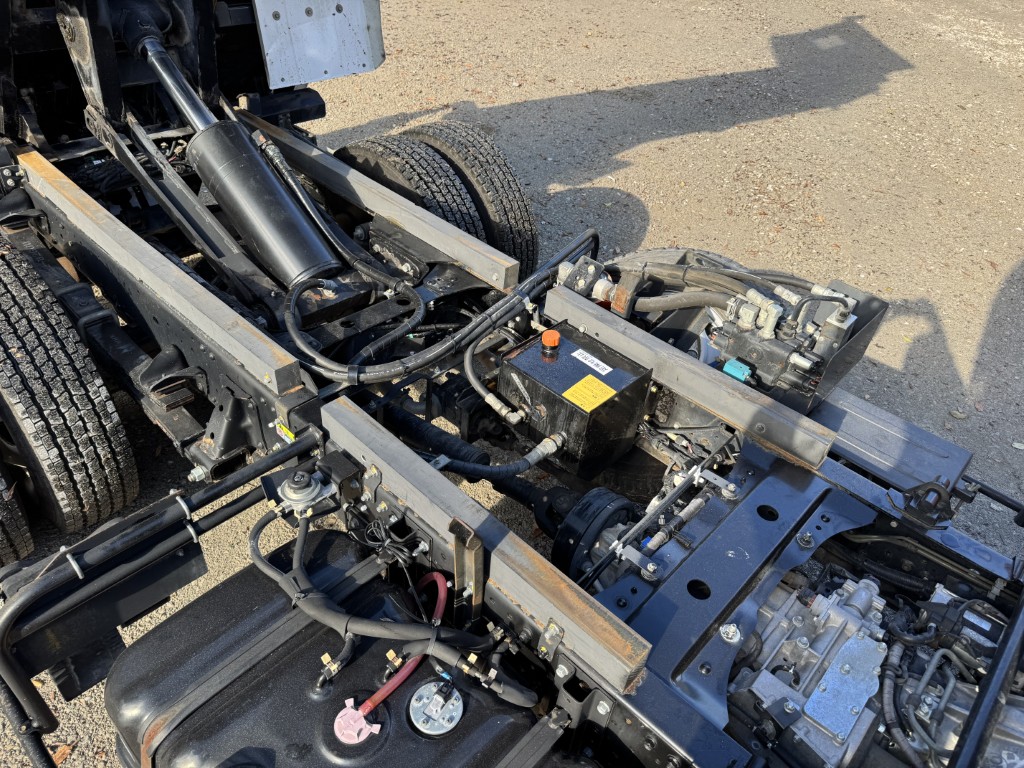 ローダーダンプ ワイド ラジコン付き|中古トラックの販売・買取・査定のアイナビ