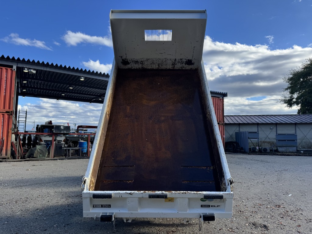 ローダーダンプ ワイド ラジコン付き|中古トラックの販売・買取・査定のアイナビ