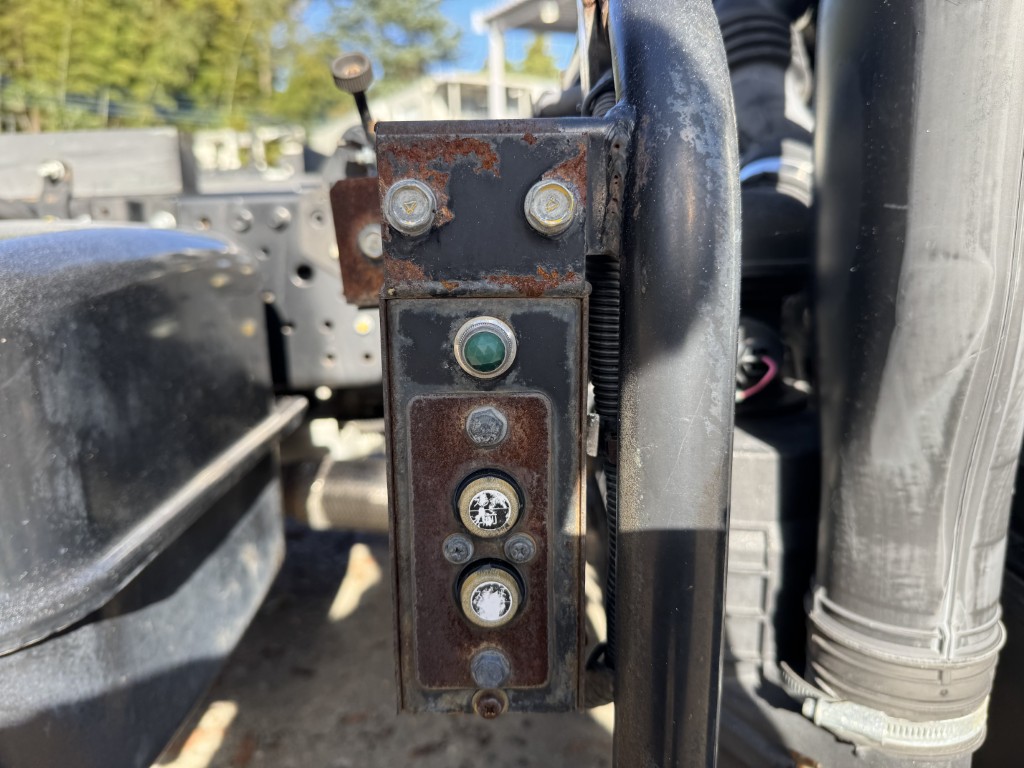 ローダーダンプ ワイド ラジコン付き|中古トラックの販売・買取・査定のアイナビ