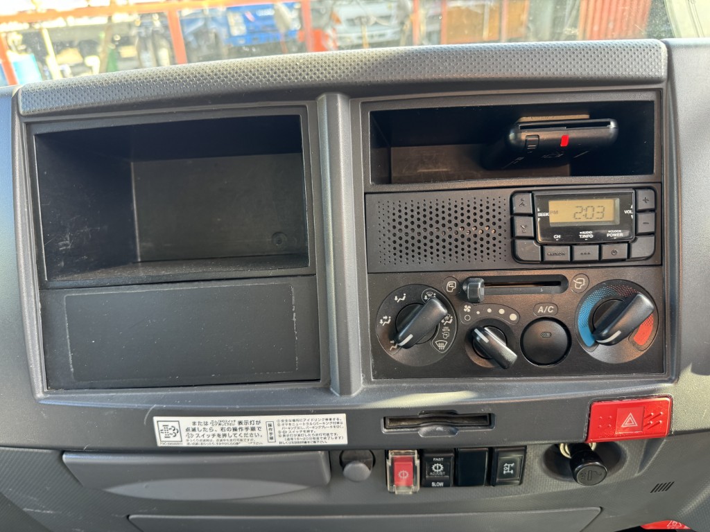 ローダーダンプ ワイド ラジコン付き|中古トラックの販売・買取・査定のアイナビ