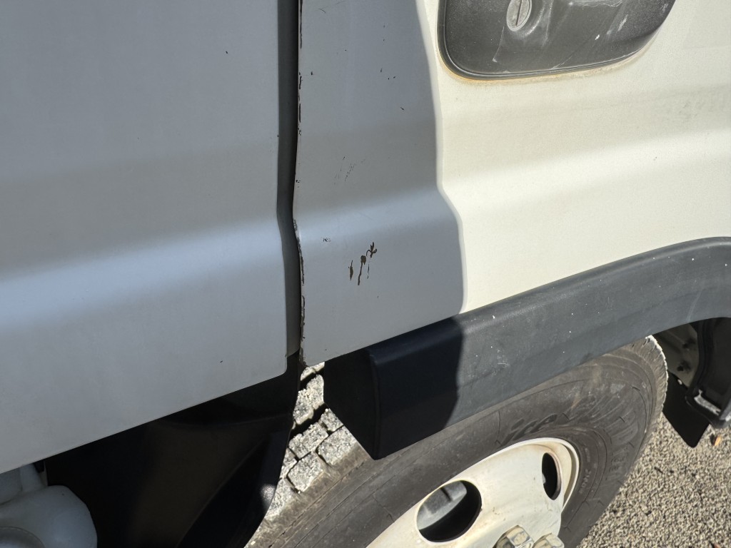 ローダーダンプ ワイド ラジコン付き|中古トラックの販売・買取・査定のアイナビ