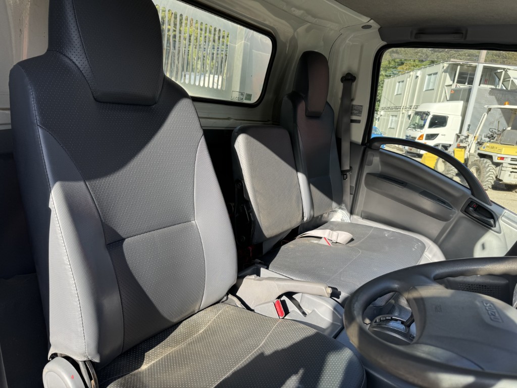 ローダーダンプ ワイド ラジコン付き|中古トラックの販売・買取・査定のアイナビ