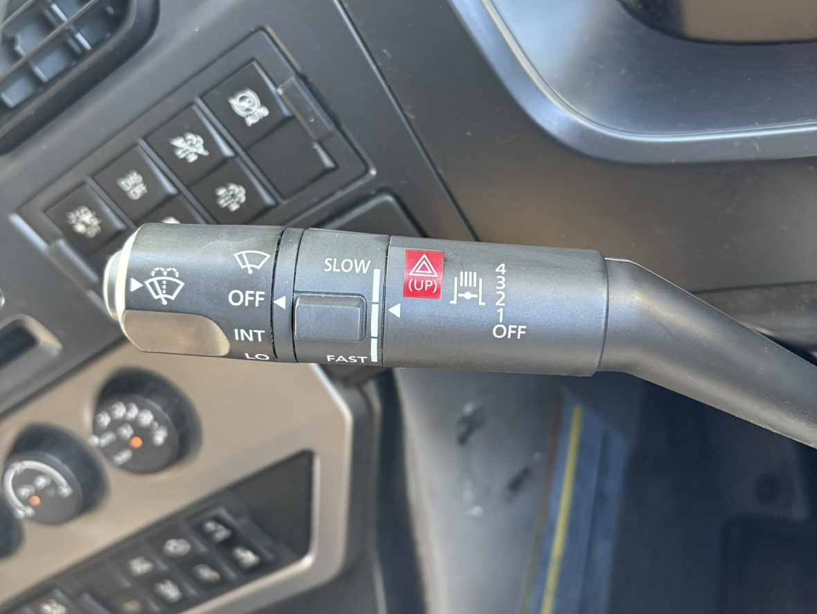 R元年、クオン、ハイルーフアルミウイング|中古トラックの販売・買取・査定のアイナビ