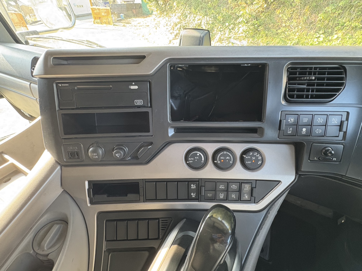 R元年、クオン、ハイルーフアルミウイング|中古トラックの販売・買取・査定のアイナビ