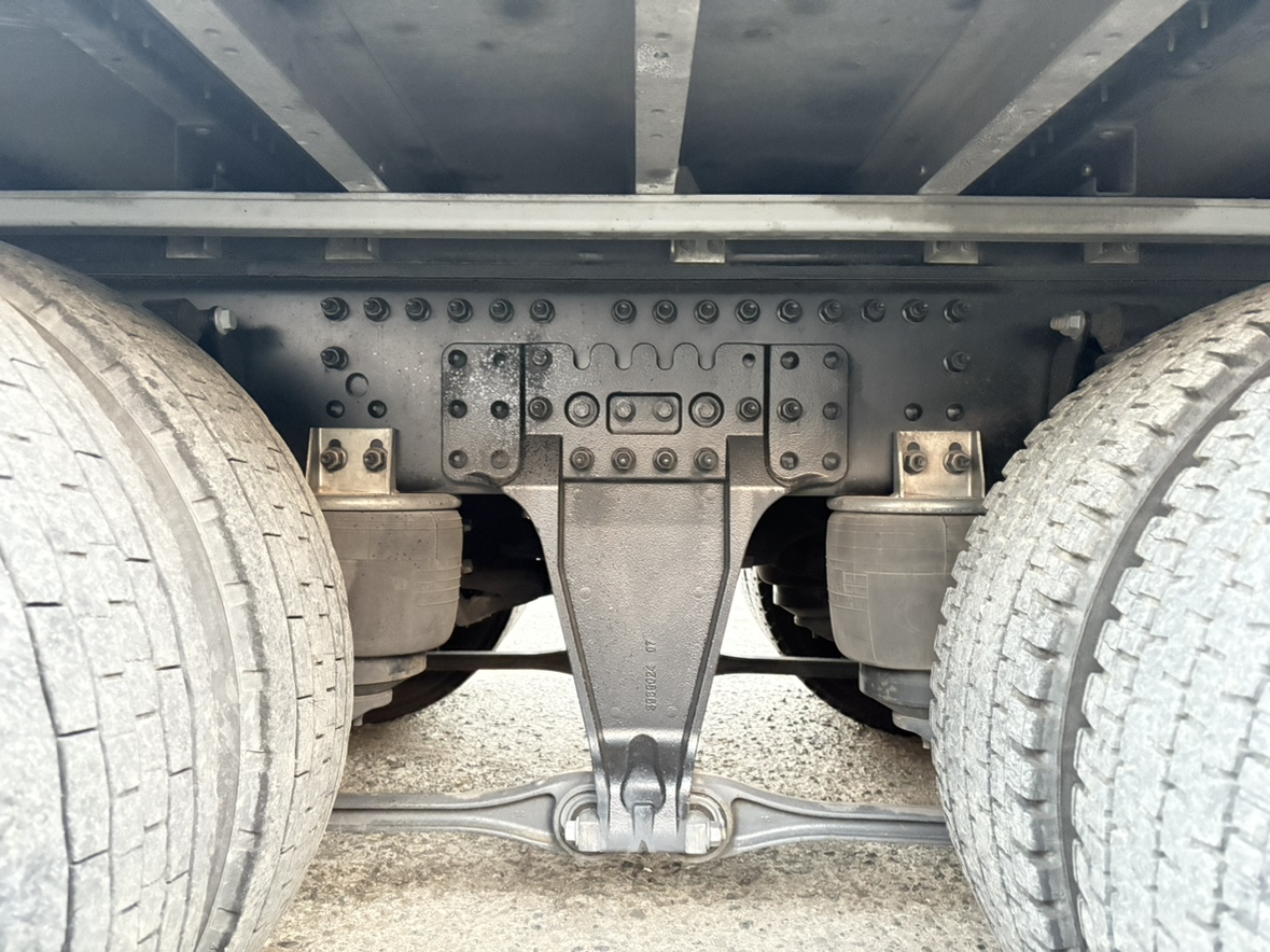 R元年、クオン、ハイルーフアルミウイング|中古トラックの販売・買取・査定のアイナビ