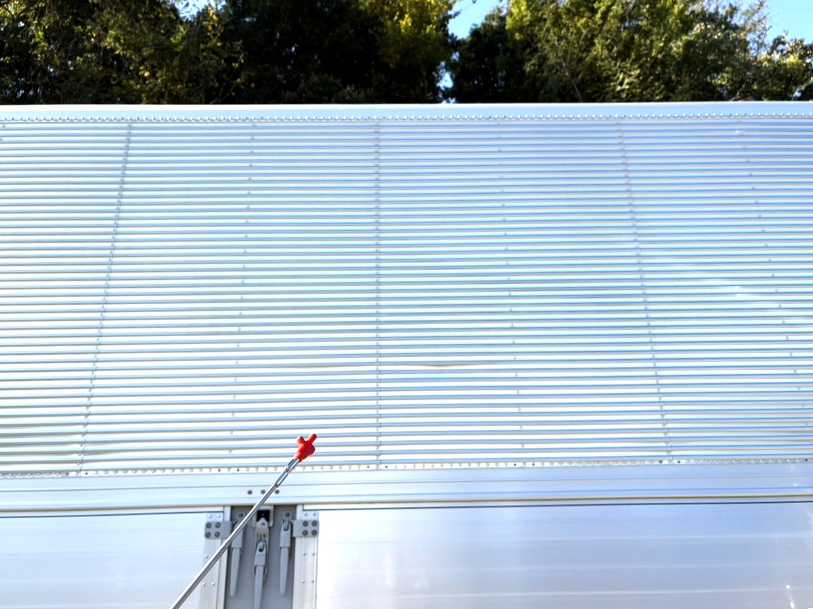 R元年、クオン、ハイルーフアルミウイング|中古トラックの販売・買取・査定のアイナビ