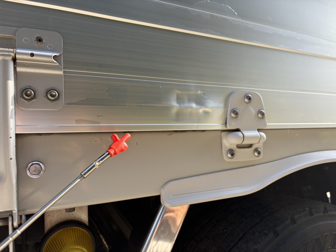 R元年、クオン、ハイルーフアルミウイング|中古トラックの販売・買取・査定のアイナビ