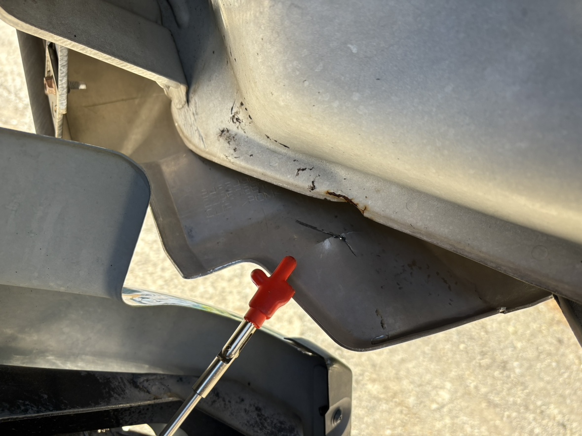 R元年、クオン、ハイルーフアルミウイング|中古トラックの販売・買取・査定のアイナビ