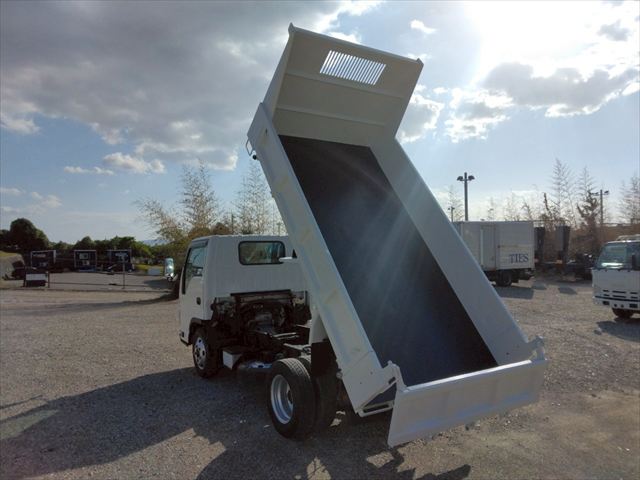 H29年 いすゞエルフ3t低床強化ダンプ No.1027|中古トラックの販売・買取・査定のアイナビ