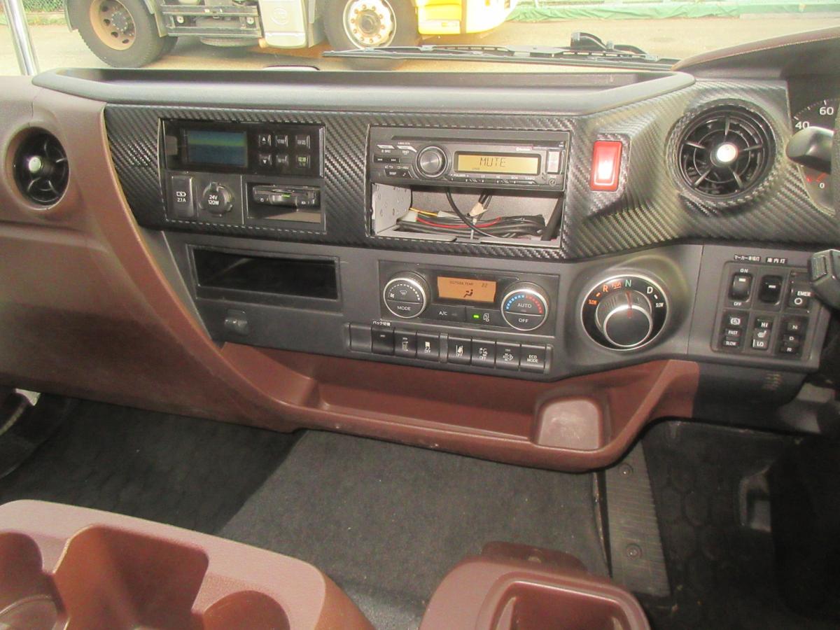 低温冷凍車格納PGオートマ|中古トラックの販売・買取・査定のアイナビ