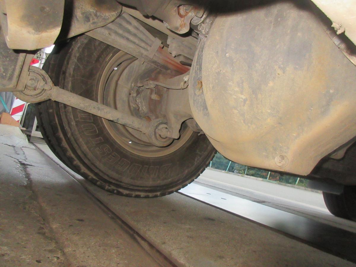 プロフィア車検付きミキサー車|中古トラックの販売・買取・査定のアイナビ