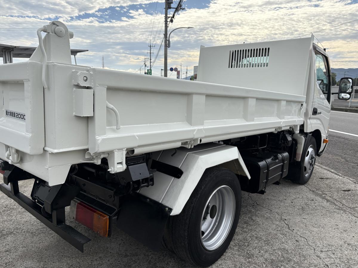 H26デュトロ 2tダンプ 三転ダンプ|中古トラックの販売・買取・査定のアイナビ