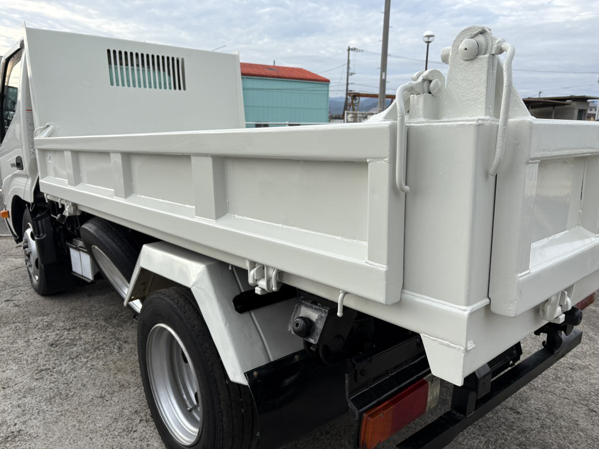 H26デュトロ 2tダンプ 三転ダンプ|中古トラックの販売・買取・査定のアイナビ