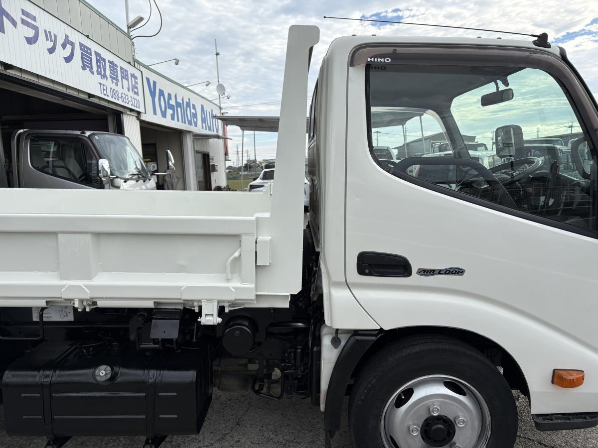 H26デュトロ 2tダンプ 三転ダンプ|中古トラックの販売・買取・査定のアイナビ