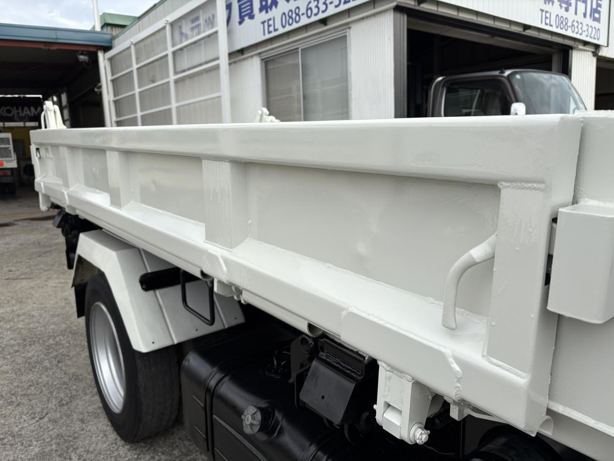 H26デュトロ 2tダンプ 三転ダンプ|中古トラックの販売・買取・査定のアイナビ