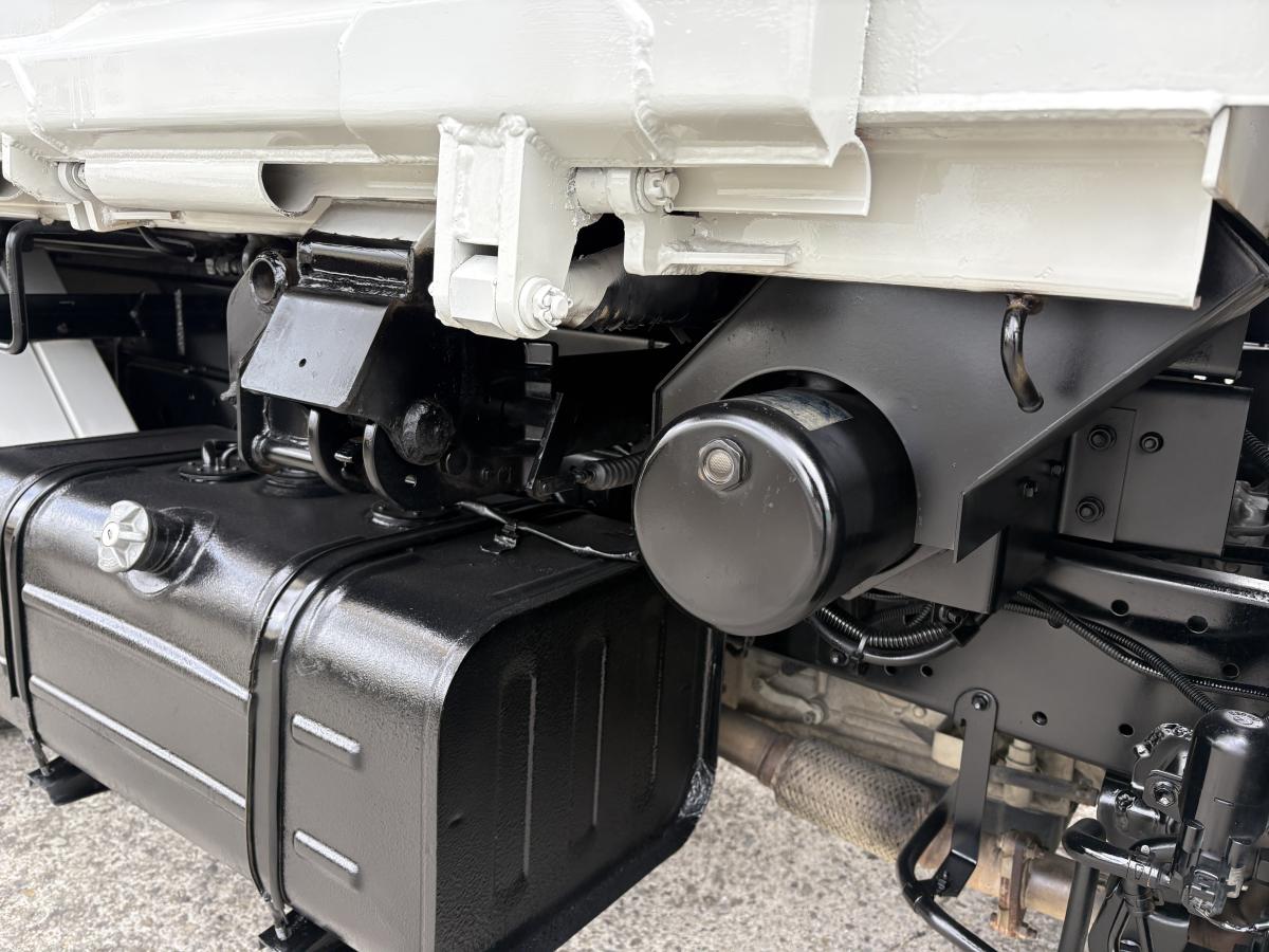 H26デュトロ 2tダンプ 三転ダンプ|中古トラックの販売・買取・査定のアイナビ