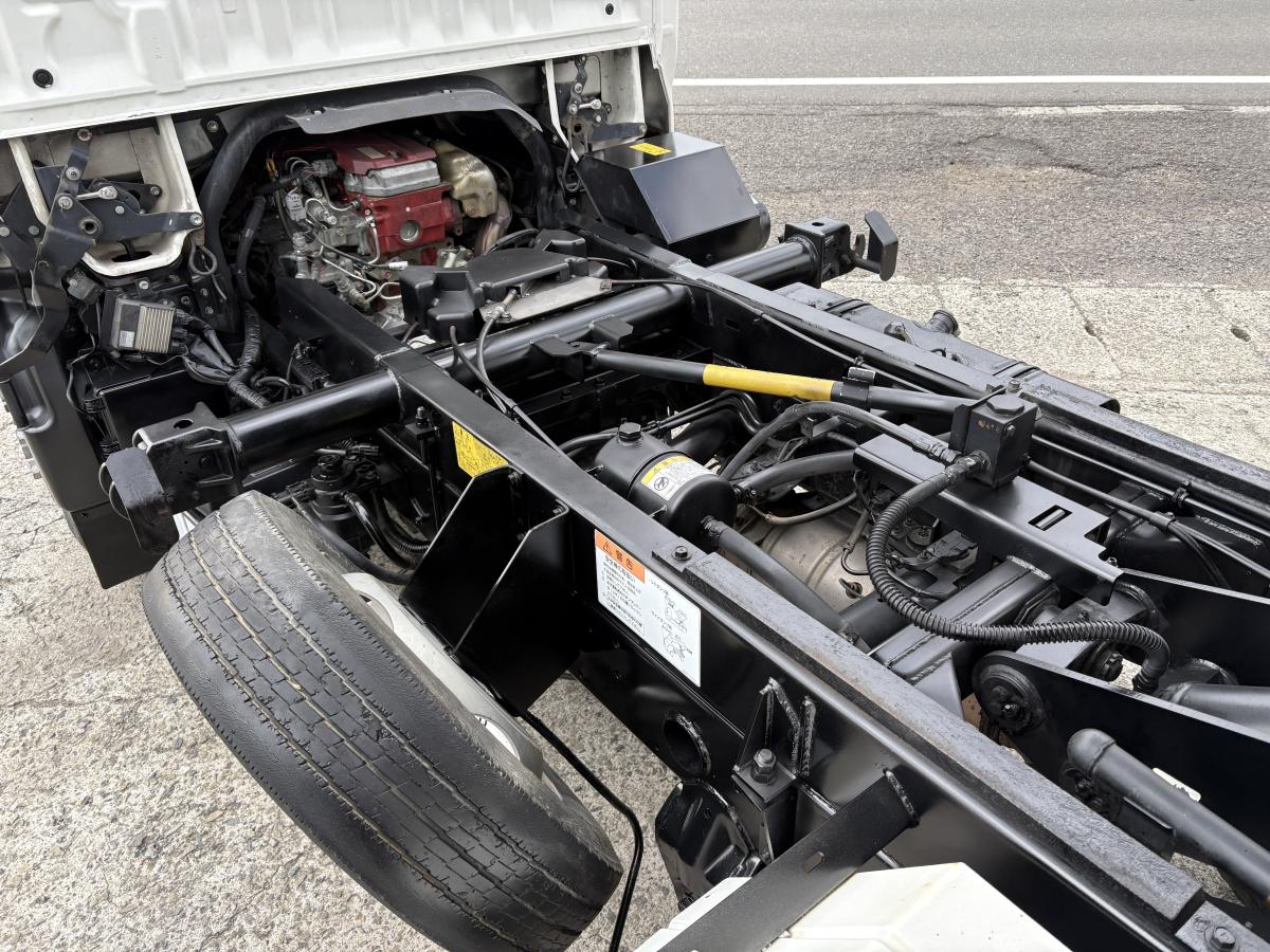 H26デュトロ 2tダンプ 三転ダンプ|中古トラックの販売・買取・査定のアイナビ