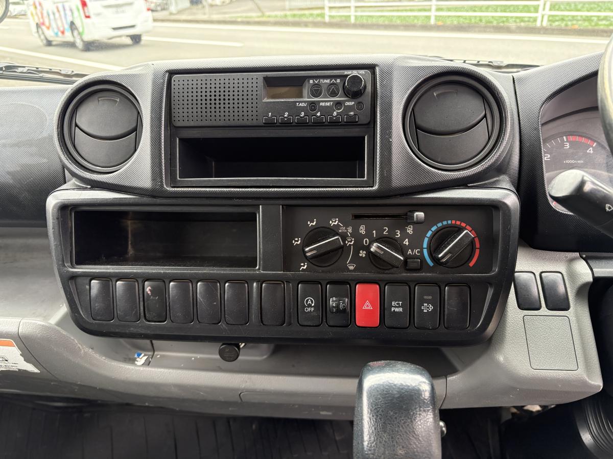 H26デュトロ 2tダンプ 三転ダンプ|中古トラックの販売・買取・査定のアイナビ