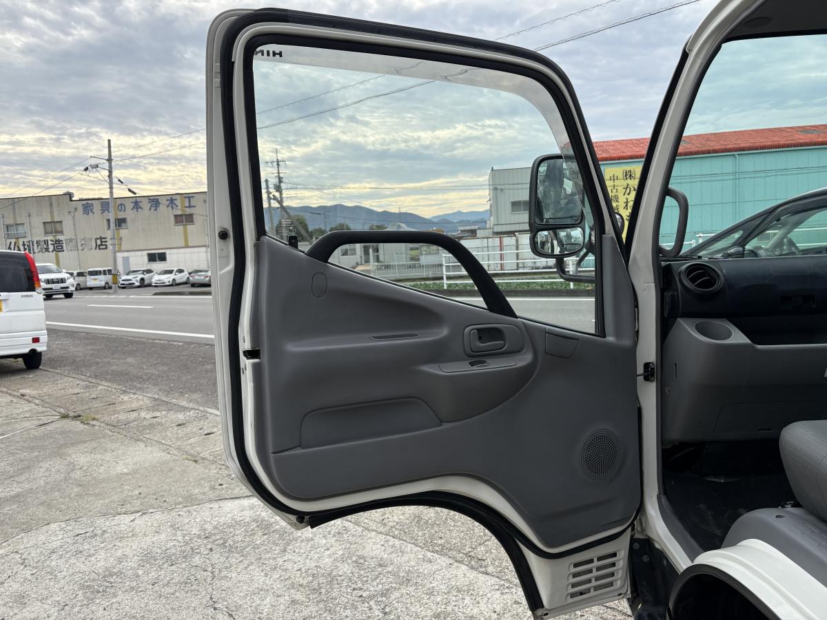 H26デュトロ 2tダンプ 三転ダンプ|中古トラックの販売・買取・査定のアイナビ