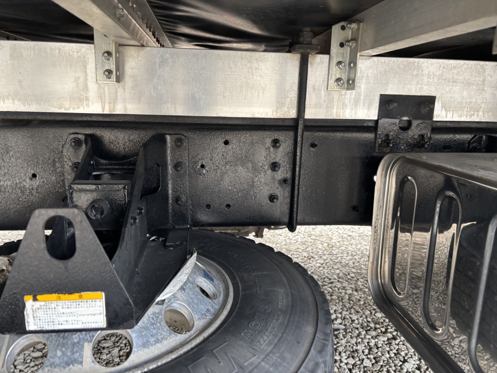 ワイドエアサスハイルーフステンレス多数使用|中古トラックの販売・買取・査定のアイナビ