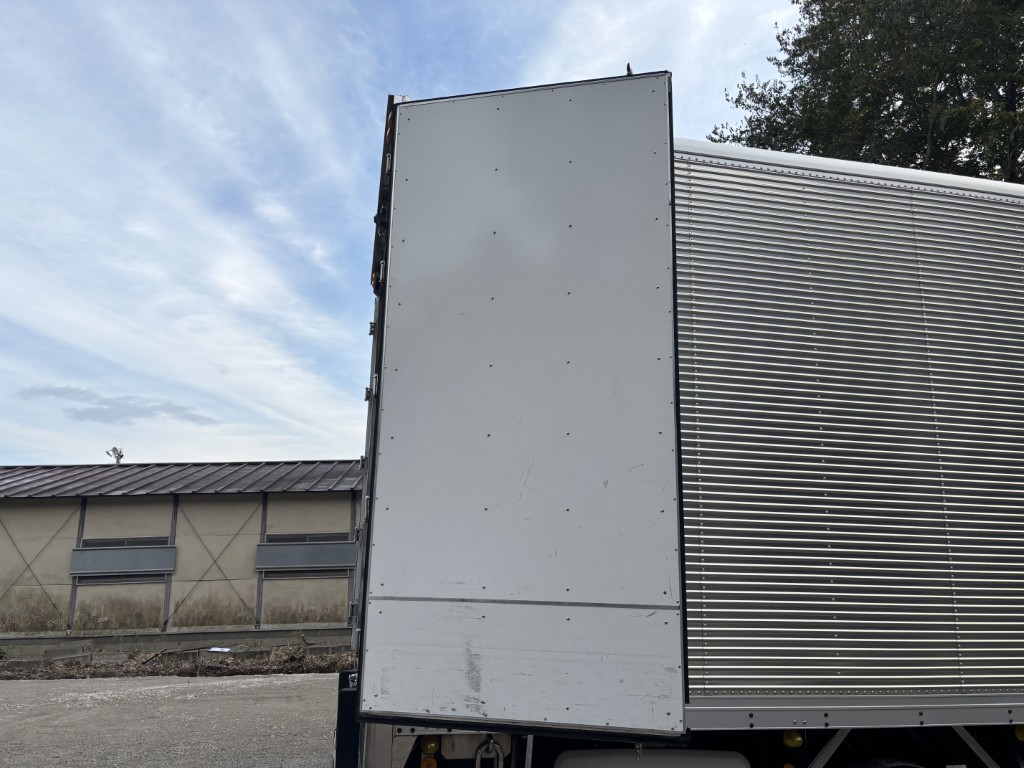 ワイドエアサスハイルーフステンレス多数使用|中古トラックの販売・買取・査定のアイナビ