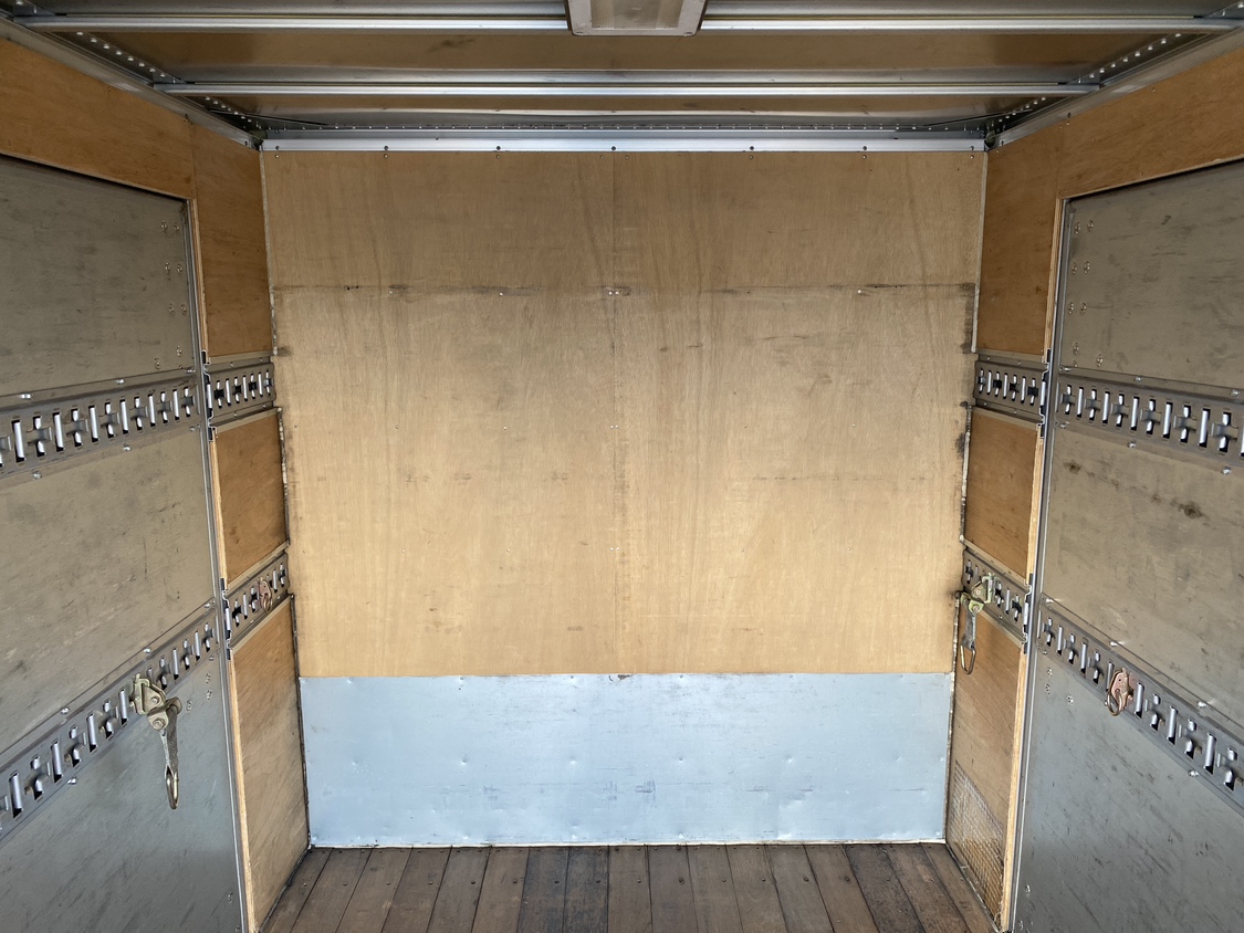 H29年式、ダイナ、アルミバン、車検付|中古トラックの販売・買取・査定のアイナビ