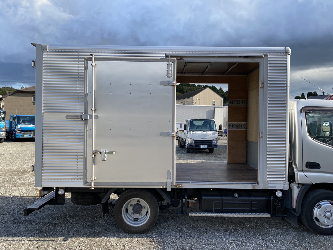 H29年式、ダイナ、アルミバン、車検付|中古トラックの販売・買取・査定のアイナビ