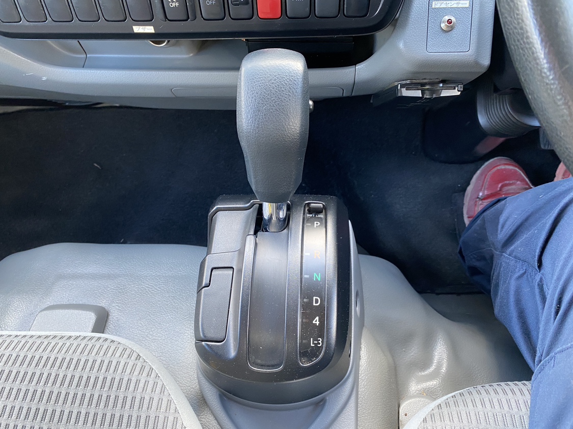 H29年式、ダイナ、アルミバン、車検付|中古トラックの販売・買取・査定のアイナビ