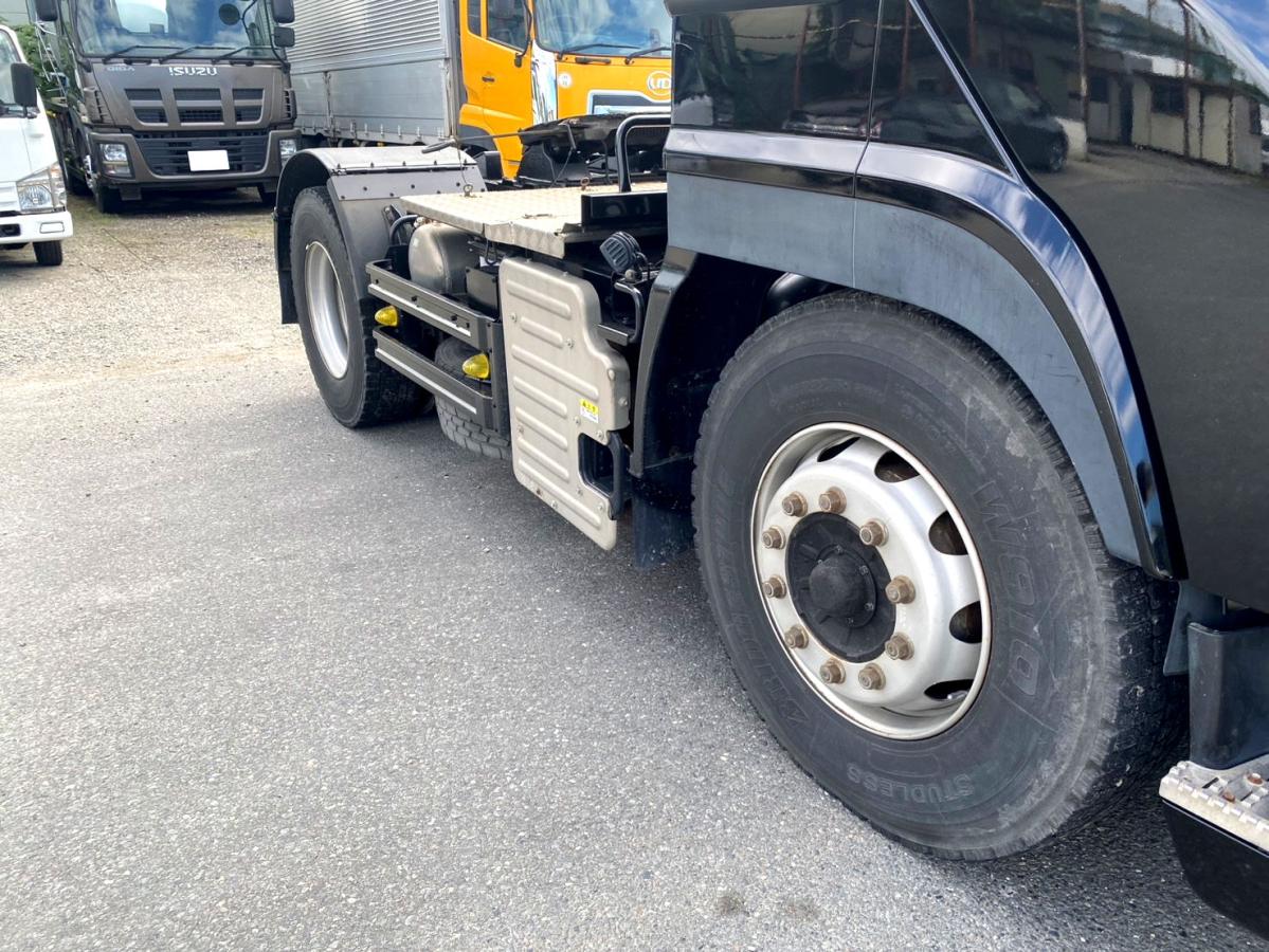 平成29年いすゞギガトラクタヘッドハイルーフQKG-EXD52BD|中古トラックの販売・買取・査定のアイナビ