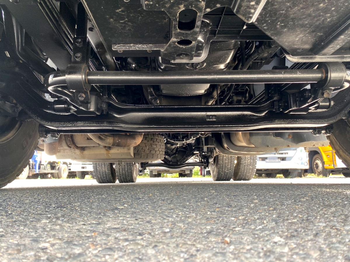 平成29年いすゞギガトラクタヘッドハイルーフQKG-EXD52BD|中古トラックの販売・買取・査定のアイナビ