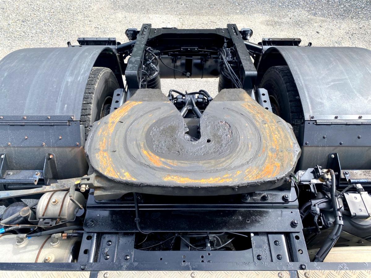 平成29年いすゞギガトラクタヘッドハイルーフQKG-EXD52BD|中古トラックの販売・買取・査定のアイナビ